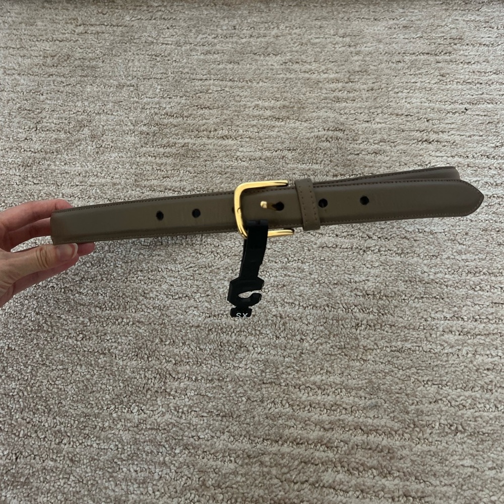 BNWT American Apparel Leather belt XS